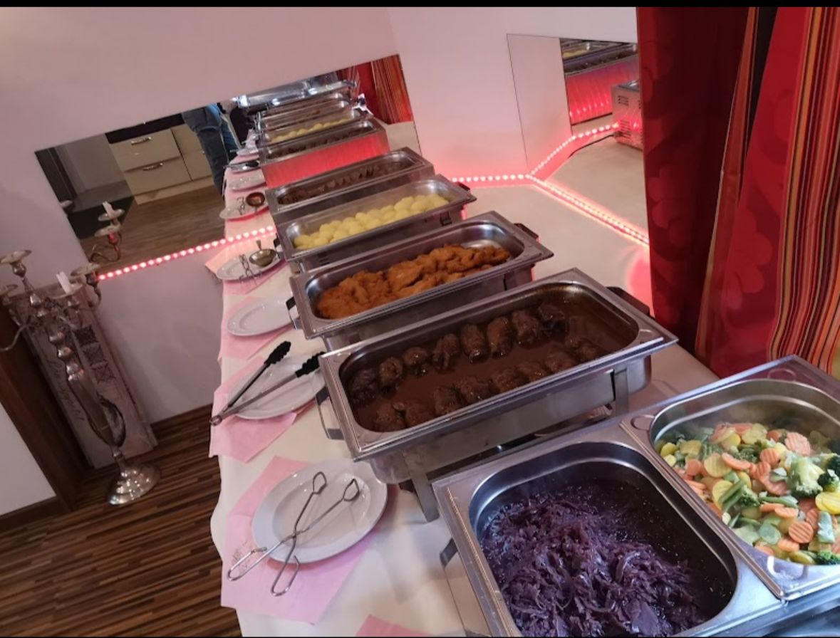 Buffet mit LED-Beleuchtung